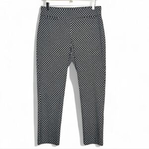 Talbots pullon, Small Print, Ankle Pants. Black/white. Size 10
